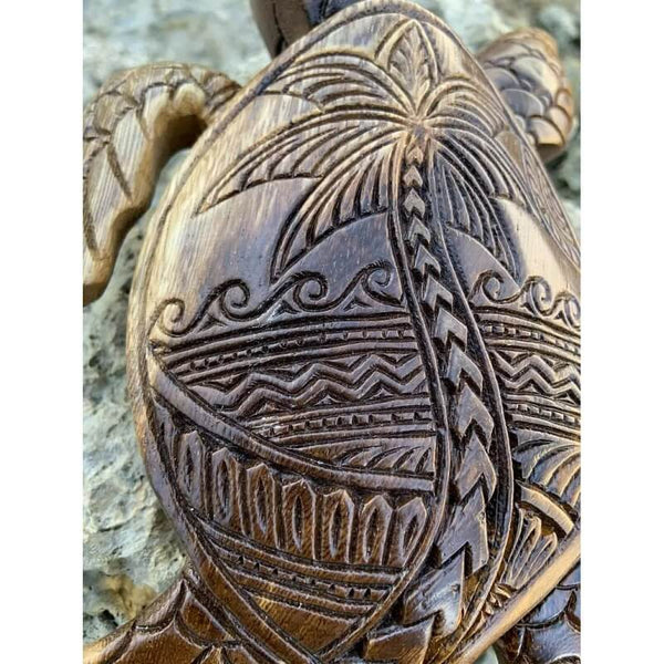 Hawaiian Turtle Woodcarving