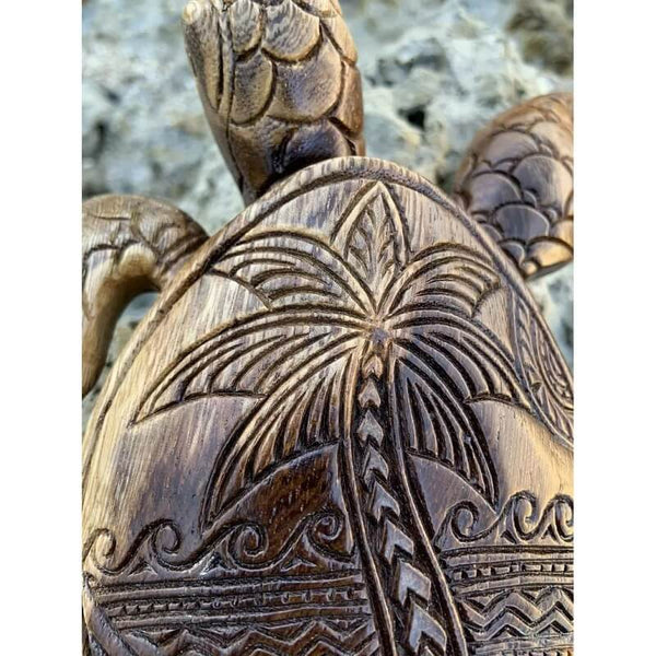Hawaiian Turtle Woodcarving