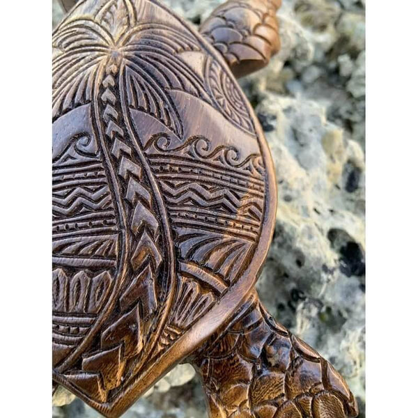 Hawaiian Turtle Woodcarving